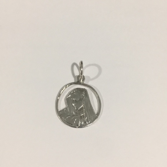 Silver Religious Virgin Marry Pendant - Picture 3 of 4